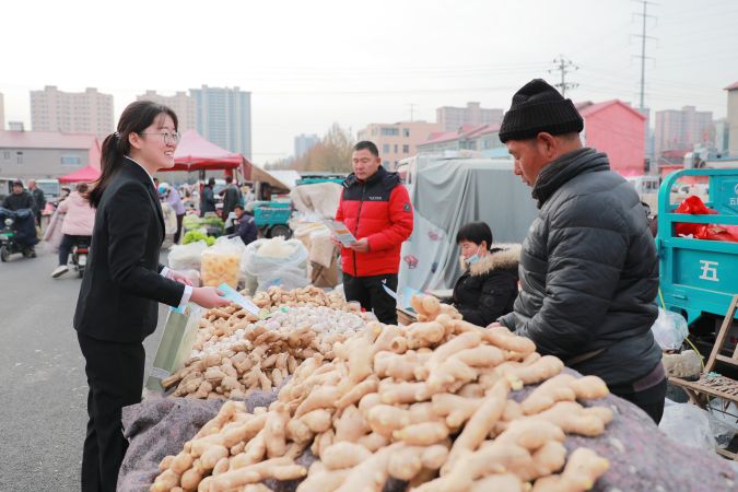 “宪”在行动 “法”到身边
